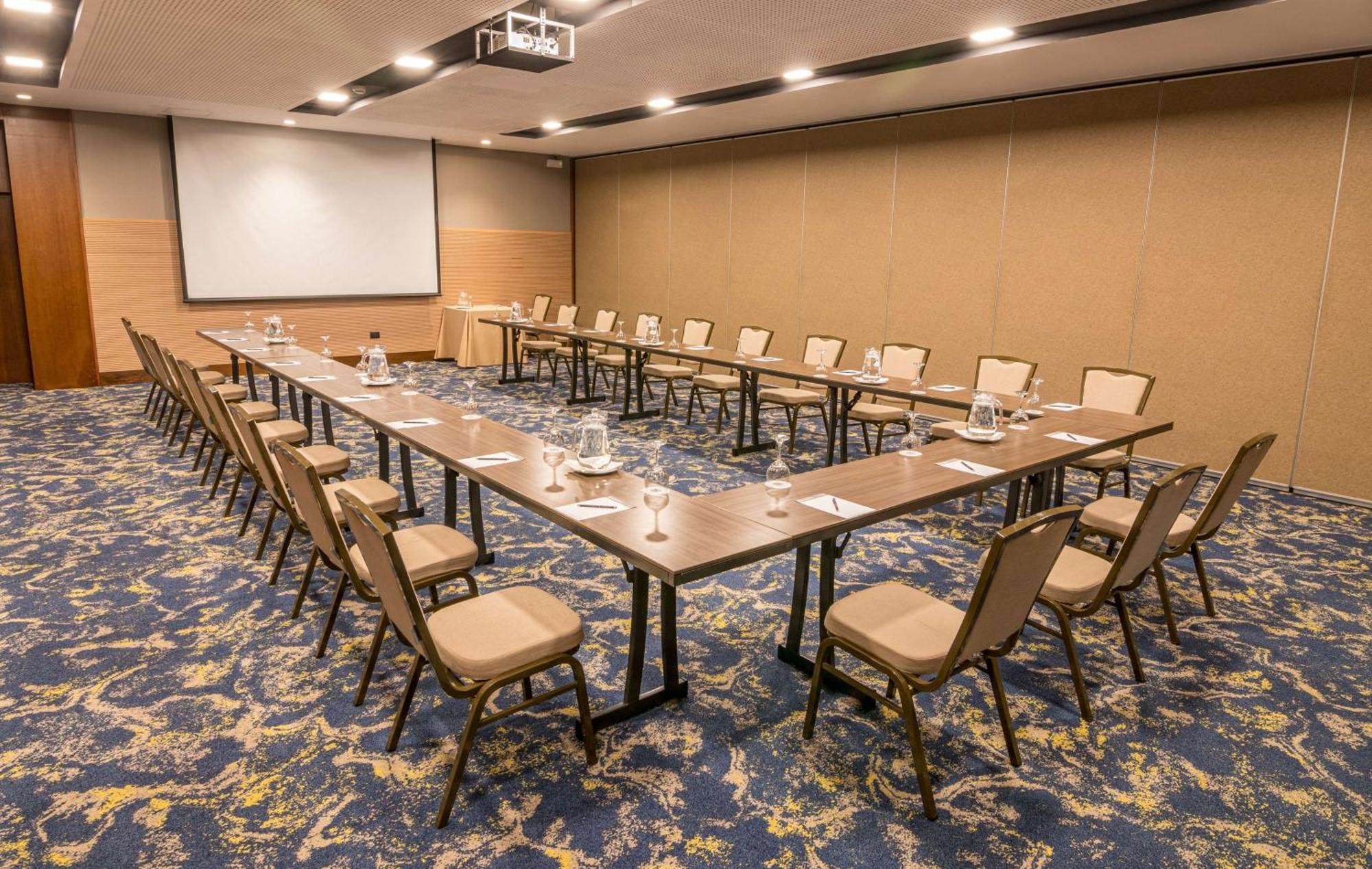 Sonesta Hotel El Olivar Лима Екстериор снимка
